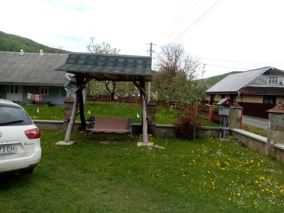 Садиба Федорчуків Гірська Хатина Sheshory Exterior foto