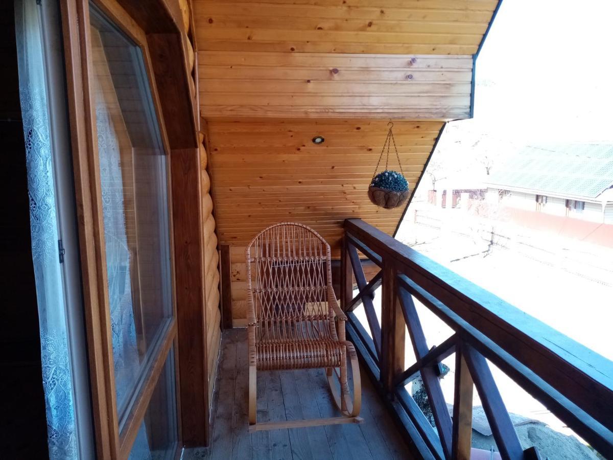 Садиба Федорчуків Гірська Хатина Sheshory Exterior foto